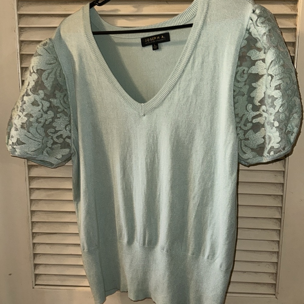 Joseph A Gorgeous soft sage top with puffed Lacie short sleeve NWOT